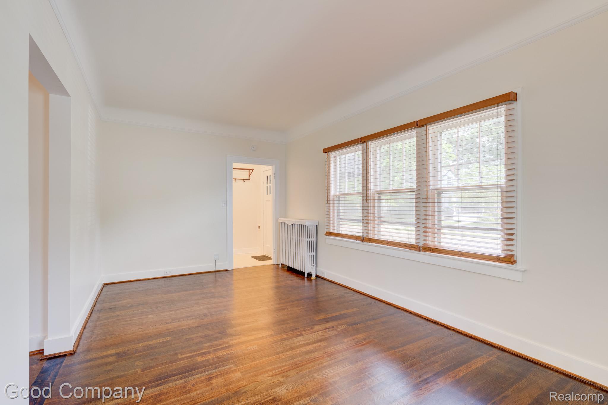 835 Allen Street Ferndale, MI 48220 - Photo 5 of 44 835 Allen St.-05.jpg