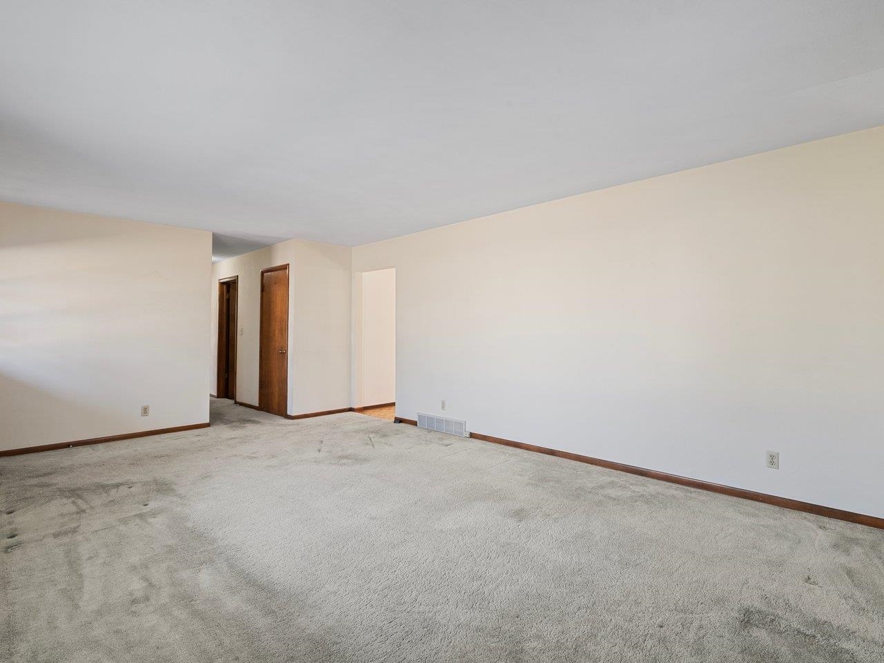 3602 14th Avenue Moline, IL 61265 - Photo 20 of 36 an empty room with closet