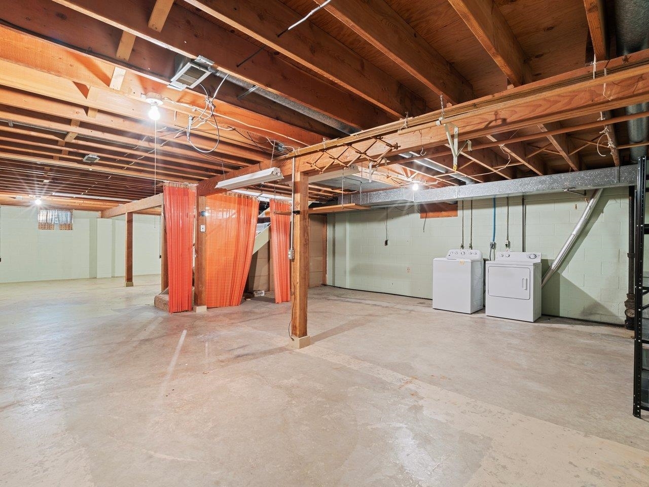 3602 14th Avenue Moline, IL 61265 - Photo 35 of 36 a view of an empty room