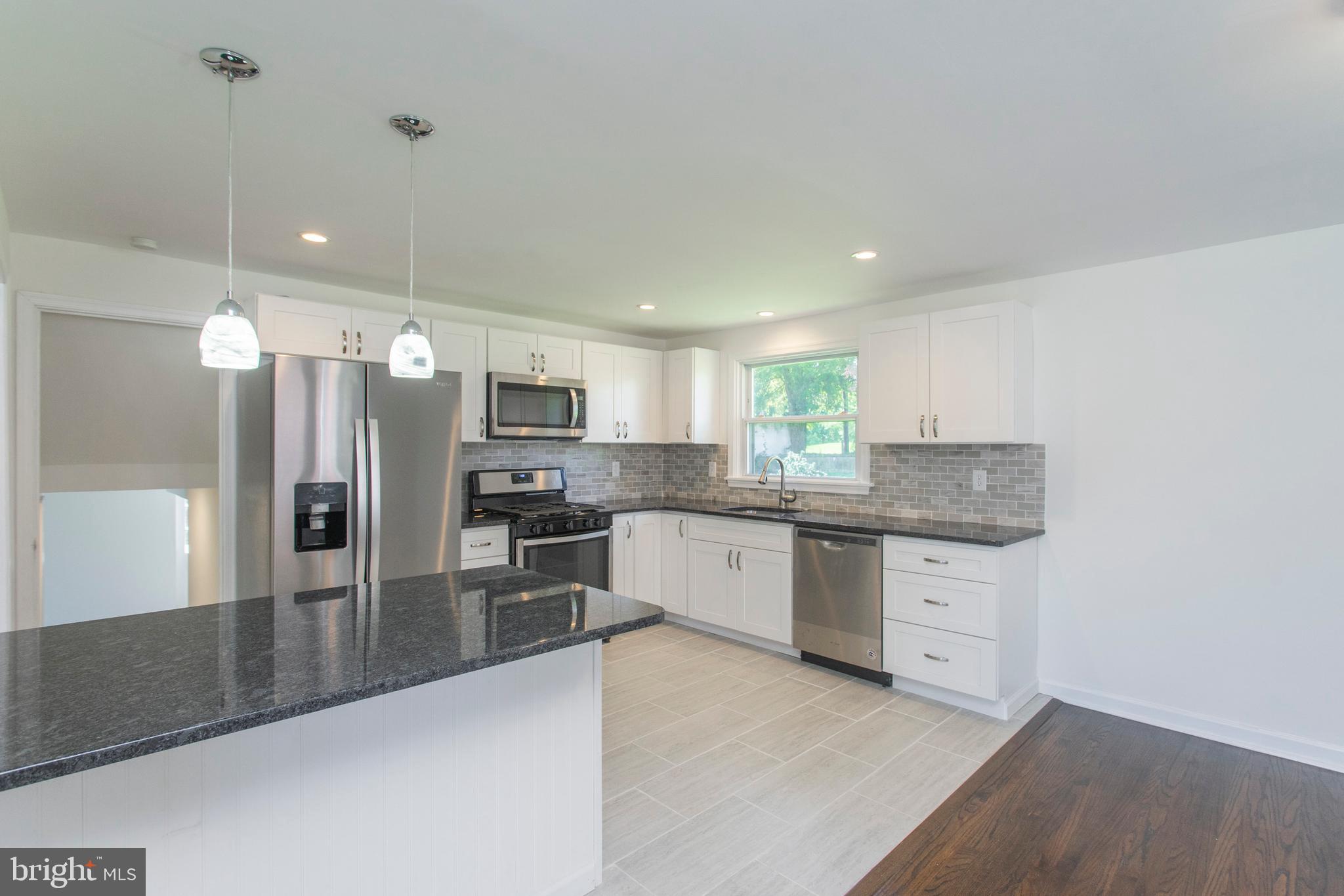 330 Gleaves Road Springfield, PA 19064 - Photo 11 of 40 Kitchen