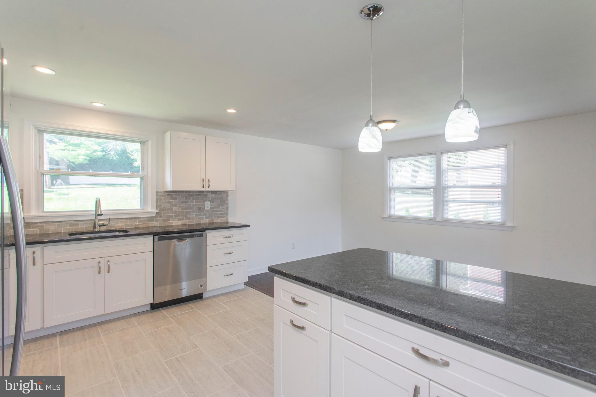 330 Gleaves Road Springfield, PA 19064 - Photo 12 of 40 Kitchen