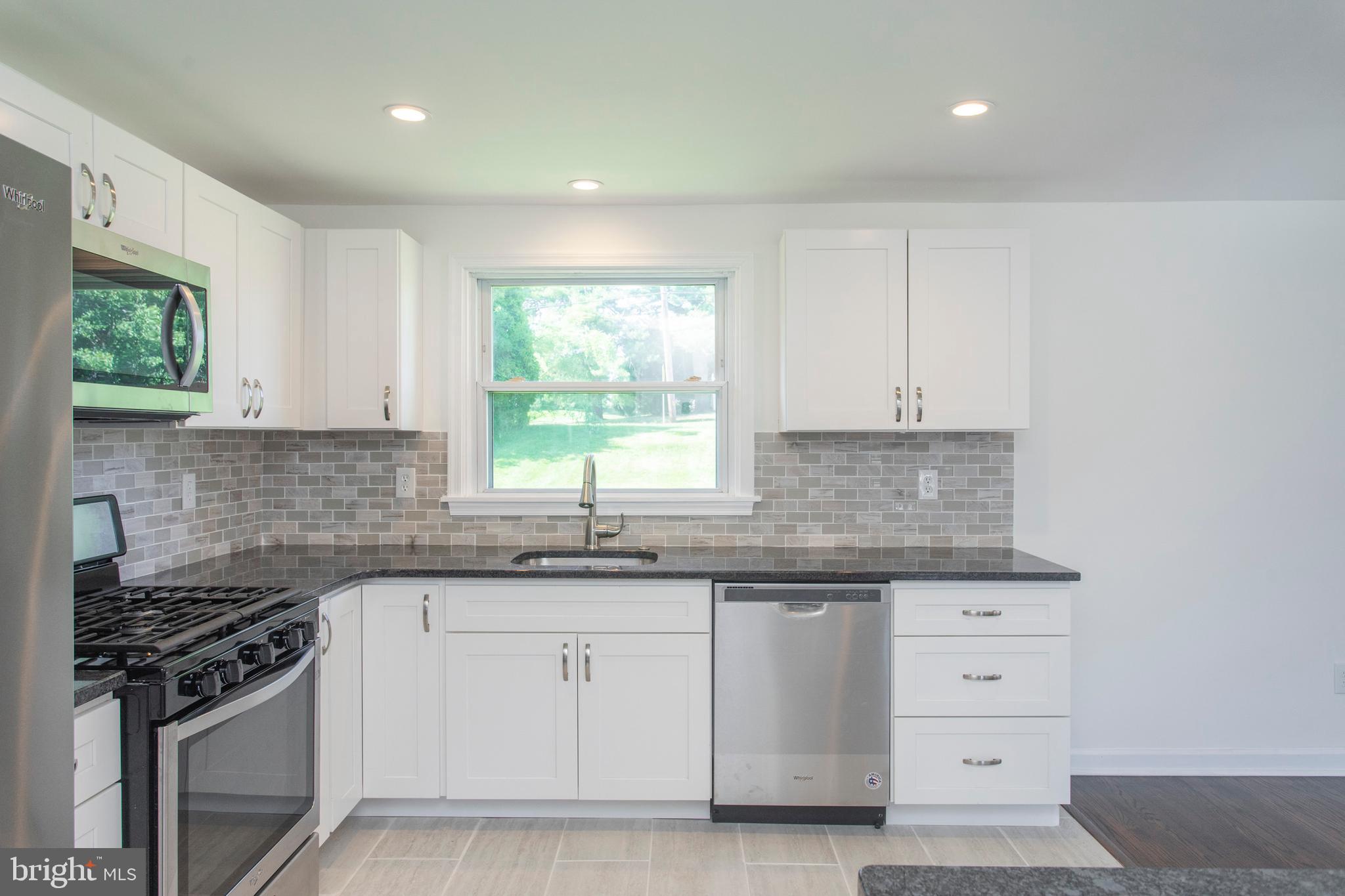 330 Gleaves Road Springfield, PA 19064 - Photo 14 of 40 Kitchen