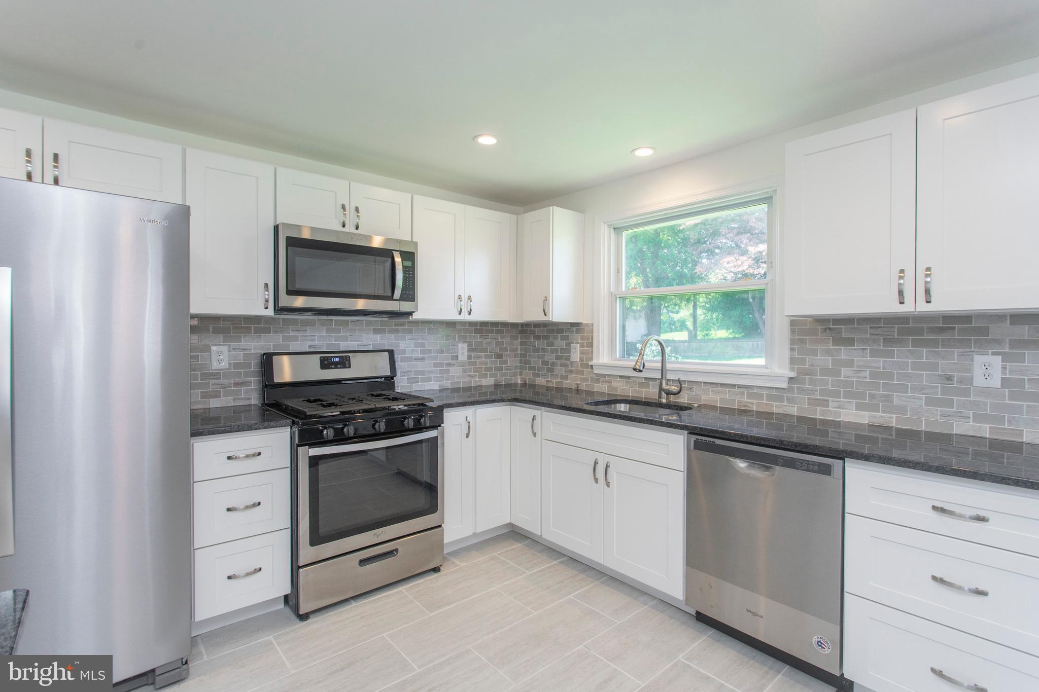 330 Gleaves Road Springfield, PA 19064 - Photo 16 of 40 Kitchen