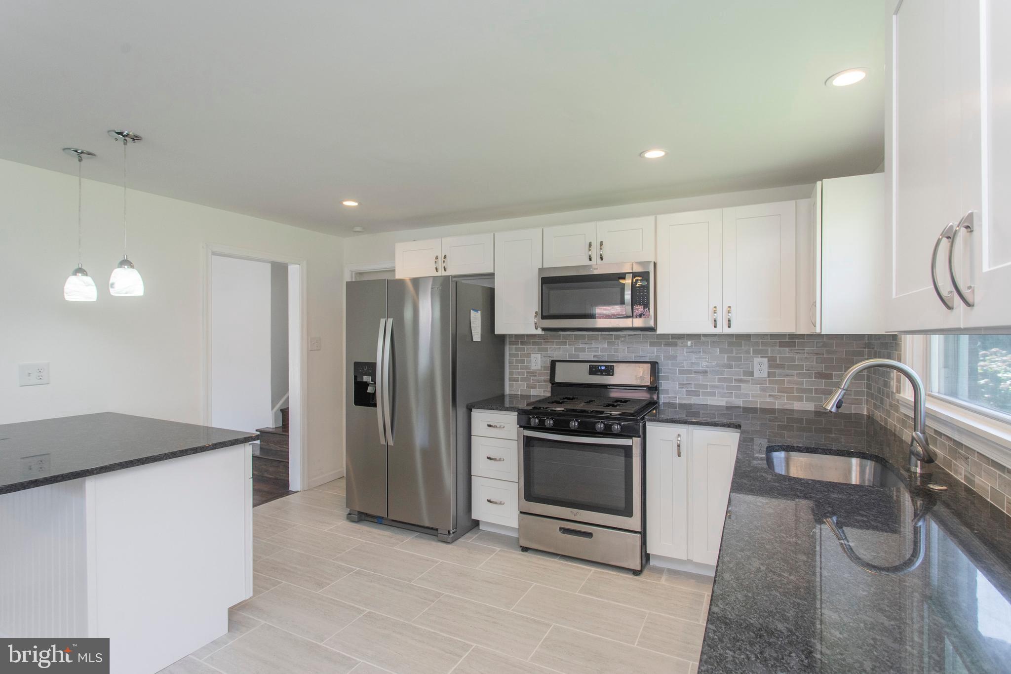 330 Gleaves Road Springfield, PA 19064 - Photo 17 of 40 Kitchen