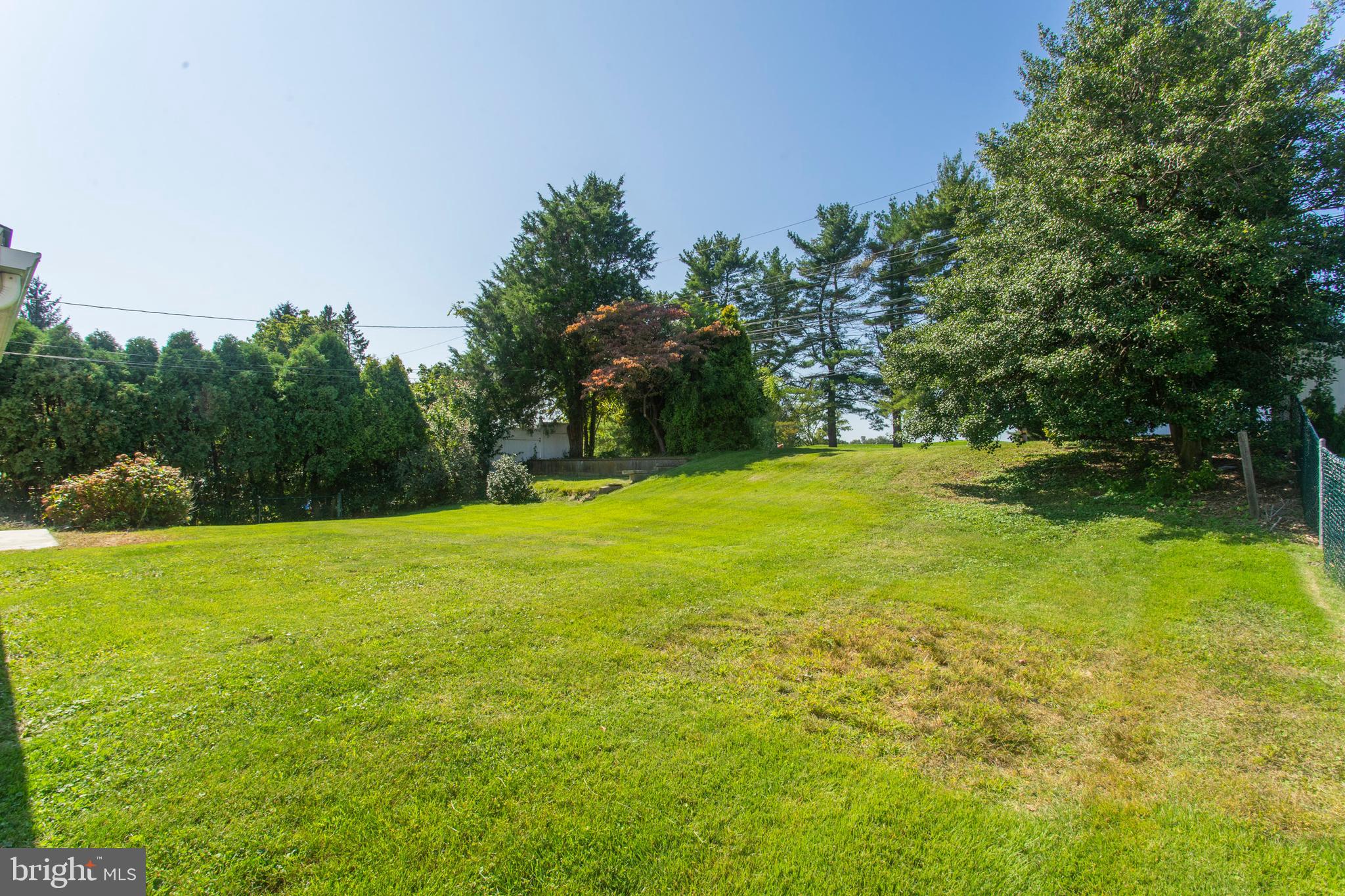 330 Gleaves Road Springfield, PA 19064 - Photo 36 of 40 Backyard