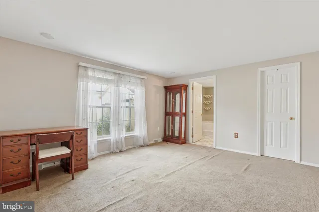 $279,900 | 2022 Longwood Place, Unit 2022, North Wales, PA 19454