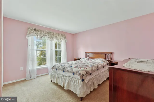 $279,900 | 2022 Longwood Place, Unit 2022, North Wales, PA 19454