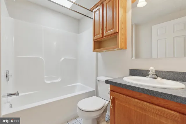 $279,900 | 2022 Longwood Place, Unit 2022, North Wales, PA 19454