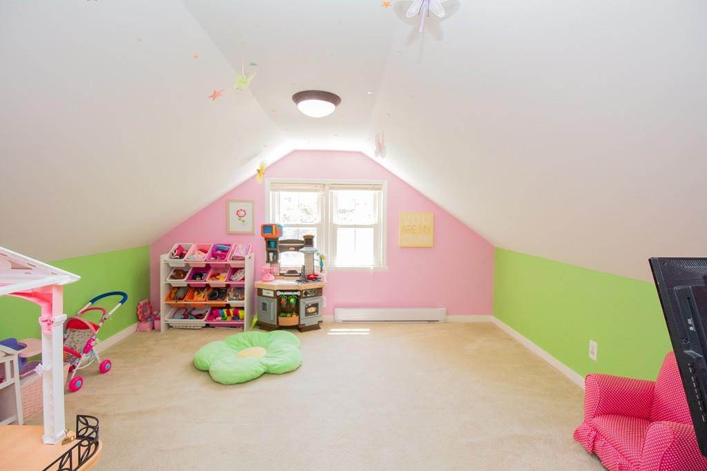 12 Brookhaven Road Worcester, MA 01606 - Photo 18 of 31 Gallery Image 18