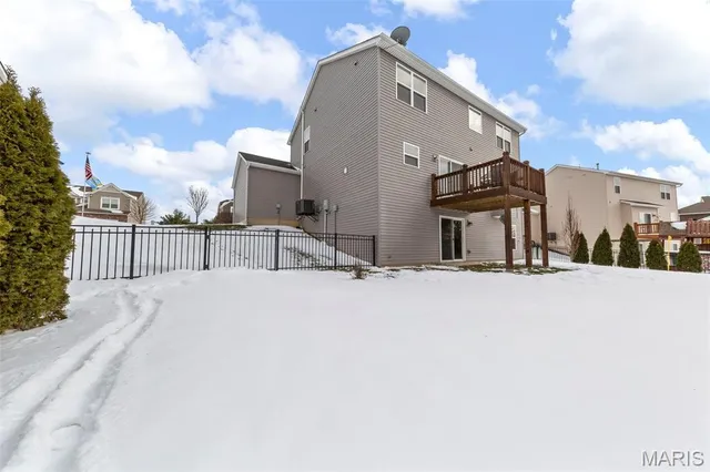 $515,000 | 17 Meadow Vista Court, St. Peters, MO 63376