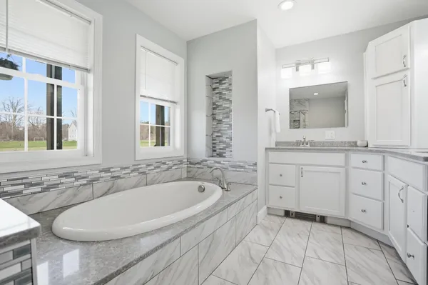 $1,185,000 | 149 Elcy Lane, Charlotte, VT 05445