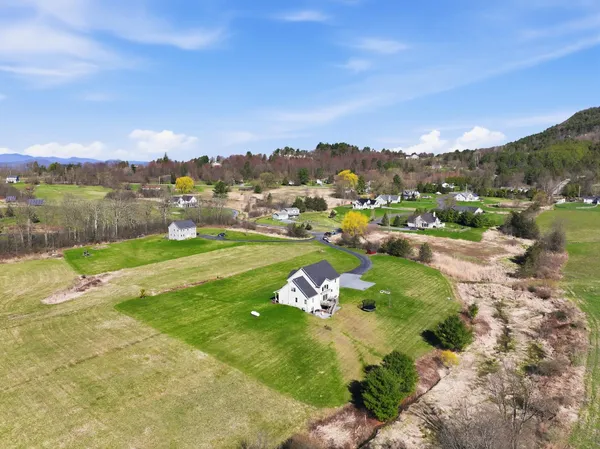 $1,185,000 | 149 Elcy Lane, Charlotte, VT 05445
