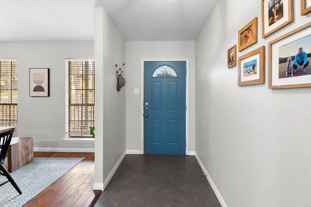 $2,900 | 11006 Yucca Drive, Austin, TX 78759