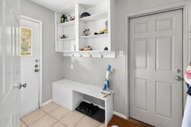 $2,900 | 11006 Yucca Drive, Austin, TX 78759