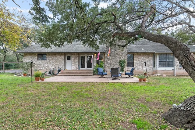 $2,900 | 11006 Yucca Drive, Austin, TX 78759
