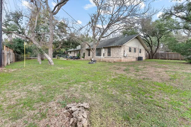 $2,900 | 11006 Yucca Drive, Austin, TX 78759