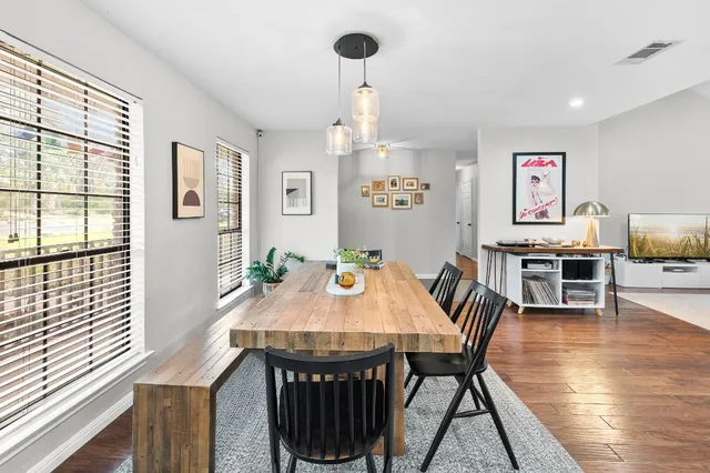 $2,900 | 11006 Yucca Drive, Austin, TX 78759