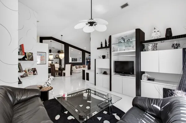 $349,000 | 14492 VÃa Royal, Delray Beach, FL 33446