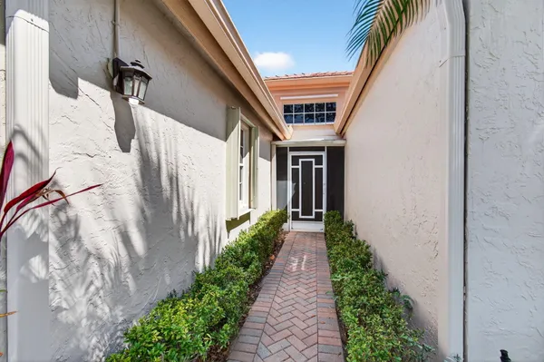$349,000 | 14492 VÃa Royal, Delray Beach, FL 33446