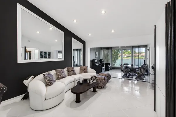$349,000 | 14492 VÃa Royal, Delray Beach, FL 33446