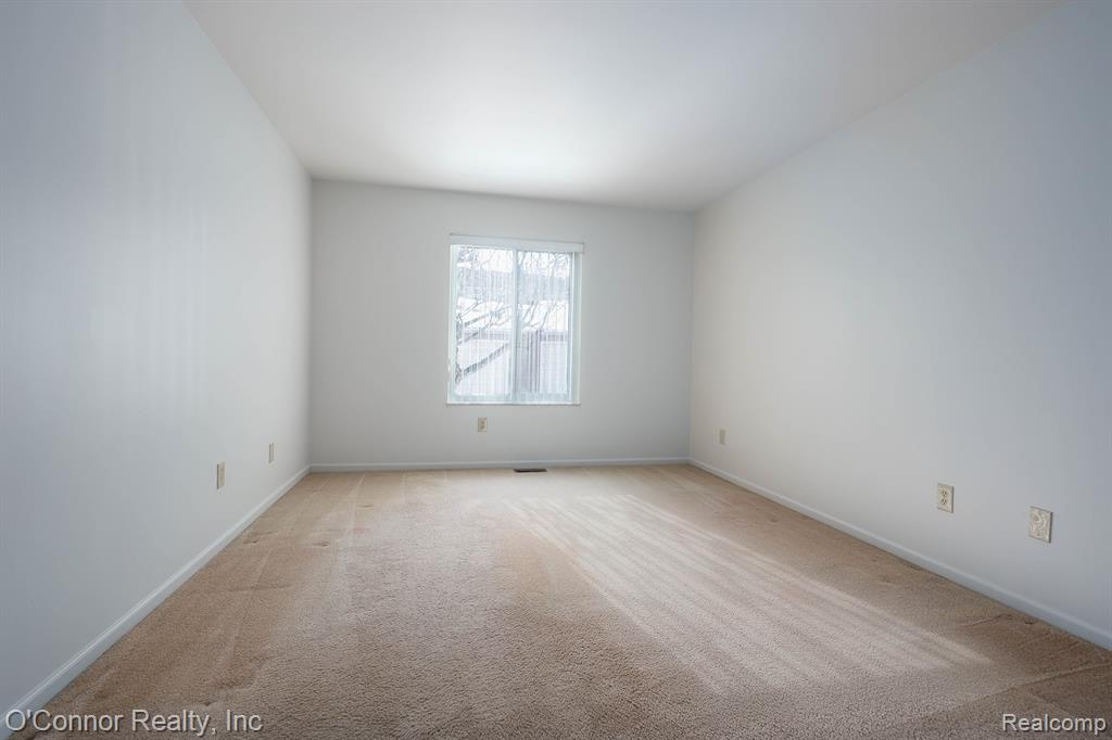 1660 River Road, Unit 53 Marysville, MI 48040 - Photo 20 of 31