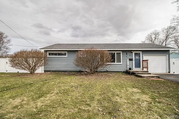 $247,500 | 152 Fay Lane, Manlius, NY 13116