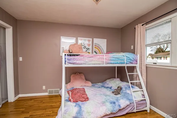 $247,500 | 152 Fay Lane, Manlius, NY 13116