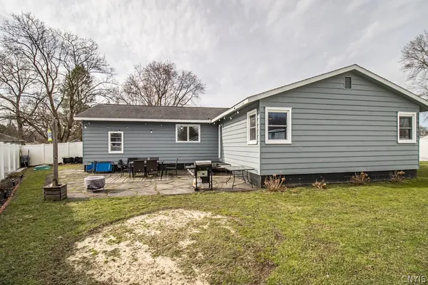 $247,500 | 152 Fay Lane, Manlius, NY 13116