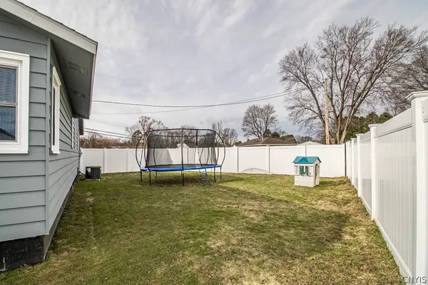 $247,500 | 152 Fay Lane, Manlius, NY 13116