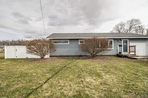 $247,500 | 152 Fay Lane, Manlius, NY 13116
