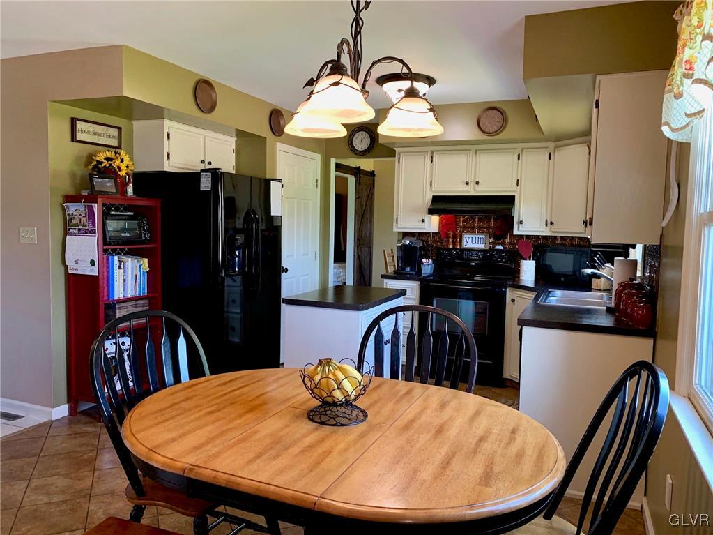 3813 Best Station Road Slatington, PA 18080 - Photo 12 of 36 Gallery Image 12