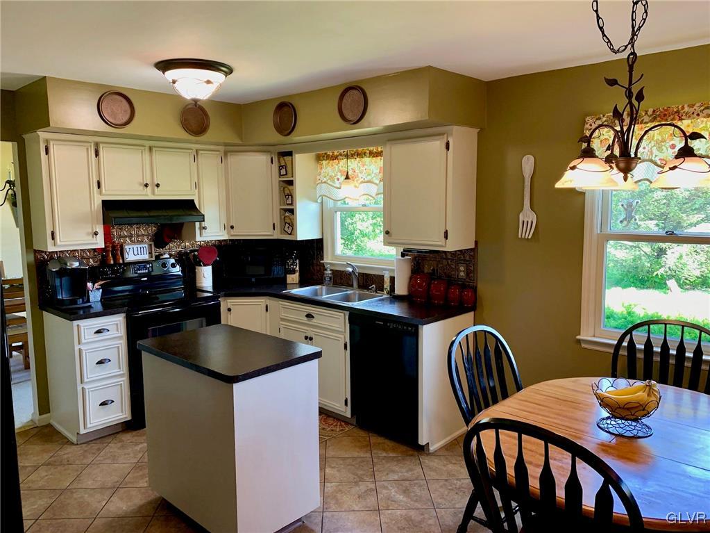 3813 Best Station Road Slatington, PA 18080 - Photo 10 of 36 Gallery Image 10