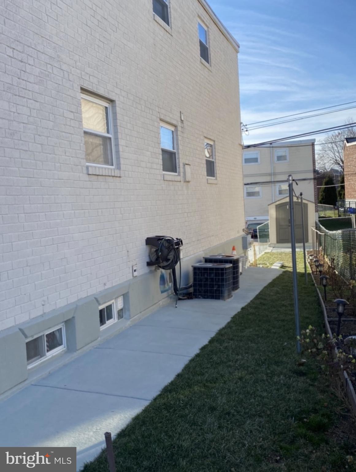 3308 Primrose Road Philadelphia, PA 19114 - Photo 3 of 34 Gallery Image 3