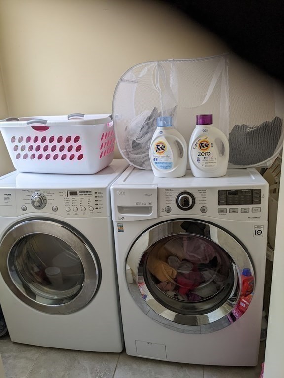 121 Winfield Street Worcester, MA 01602 - Photo 27 of 42 a utility room with dryer and washer