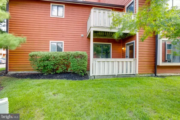 $2,150 | 2118 A Greenwood Court, Mount Laurel, NJ 08054