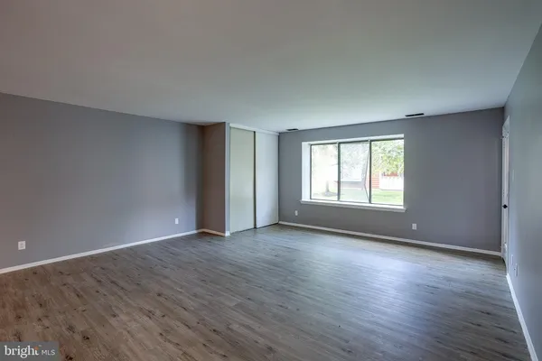 $2,150 | 2118 A Greenwood Court, Mount Laurel, NJ 08054