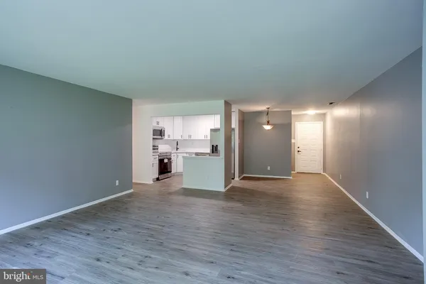 $2,150 | 2118 A Greenwood Court, Mount Laurel, NJ 08054