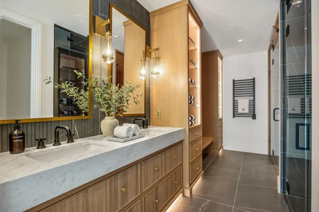 $2,950,000 | 1939 Linner Road, Minnetonka, MN 55391