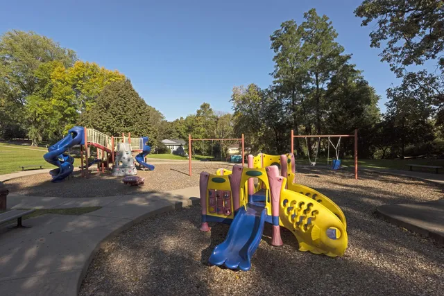 $2,950,000 | 1939 Linner Road, Minnetonka, MN 55391