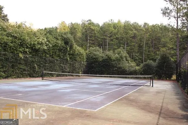 a view of a tennis court