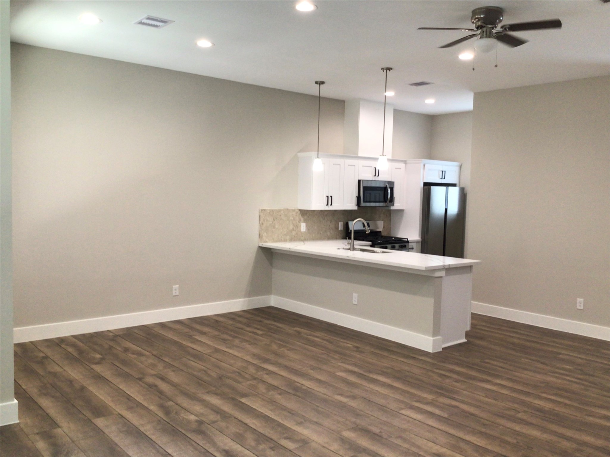 2109 Marnel Road, Unit G Houston, TX 77055 - Photo 14 of 27