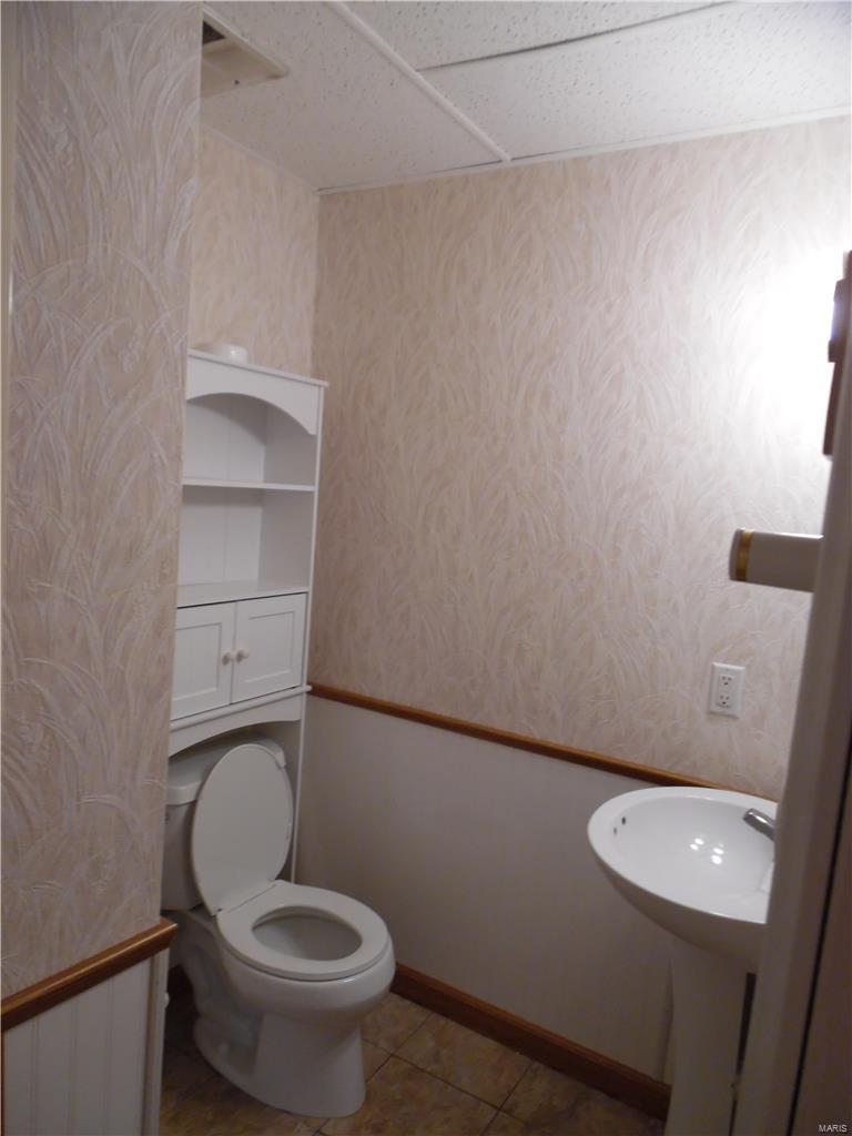 14003 St Rose Road Highland, IL 62249 - Photo 22 of 58