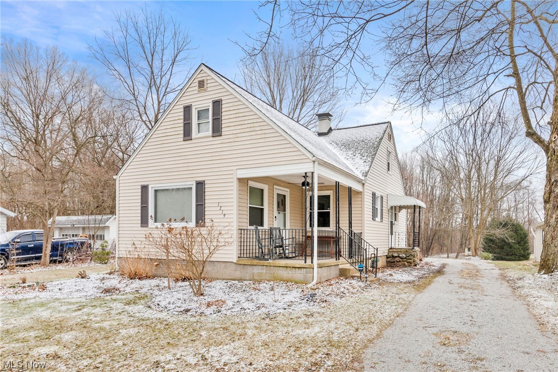 1219 Schocalog Road Akron, OH 44320 - Photo 1 of 31