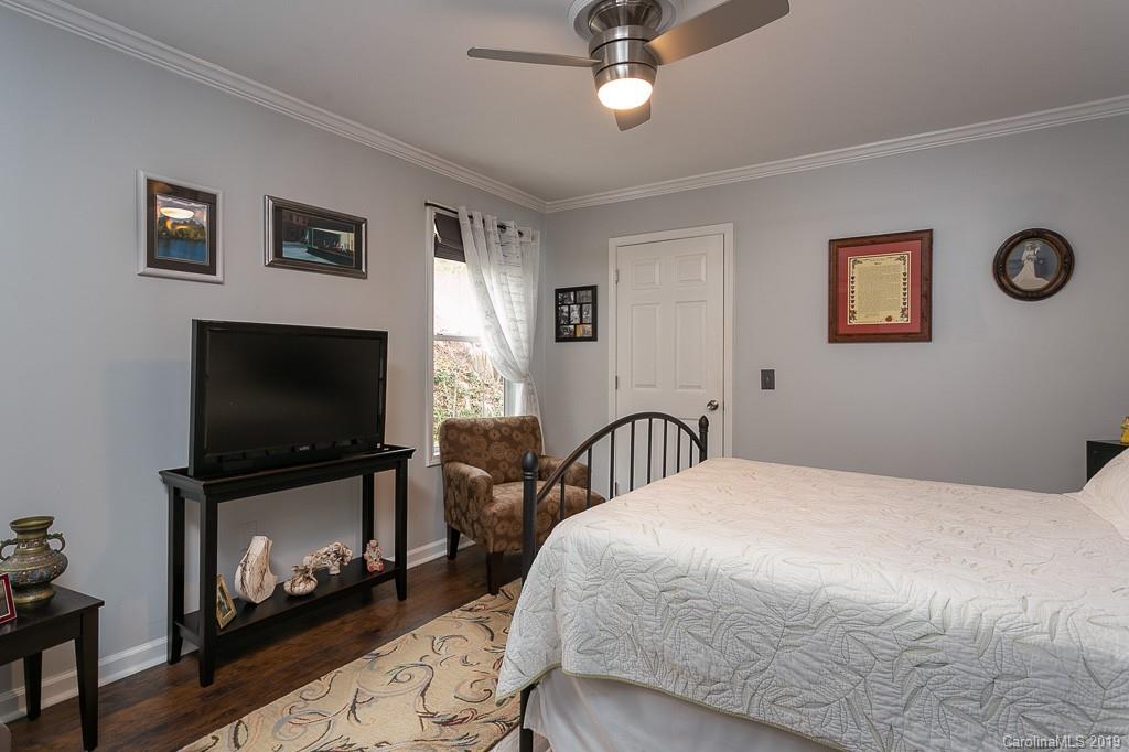 145 Saw Branch Road Candler, NC 28715 - Photo 12 of 26 Gallery Image 12