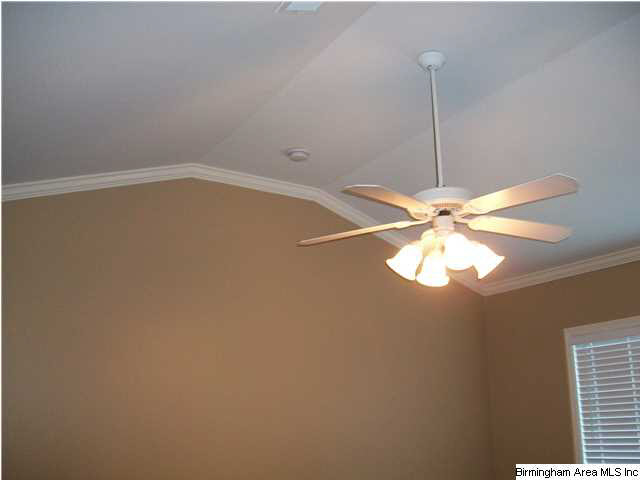 581 Cahaba Manor Drive Pelham, AL 35124 - Photo 12 of 25