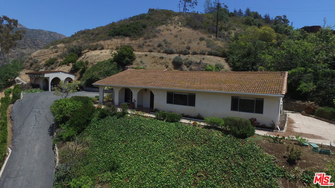 3560 Serra Road Malibu, CA 90265 - Photo 1 of 22 Gallery Image 1