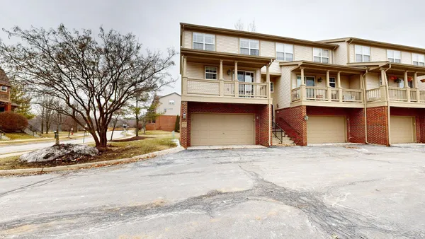 $425,000 | 2890 Barclay Way, Ann Arbor, MI 48105
