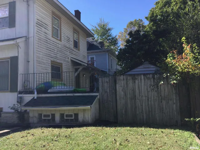 $159,000 | 1904 Division Street, Murphysboro, IL 62966