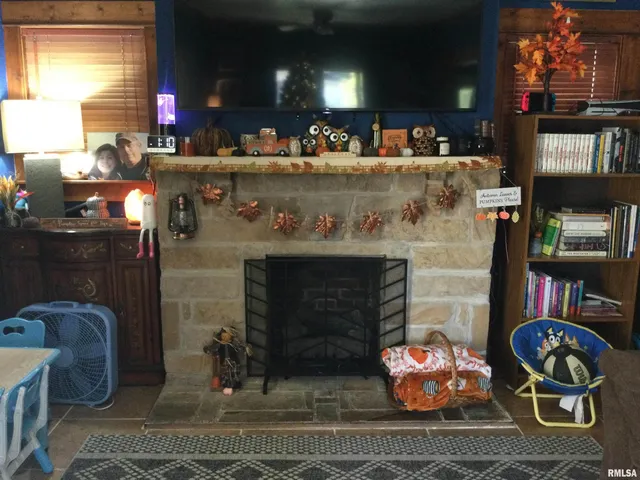 $159,000 | 1904 Division Street, Murphysboro, IL 62966