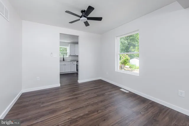 $399,999 | 17 Peach Street, Westville, NJ 08093